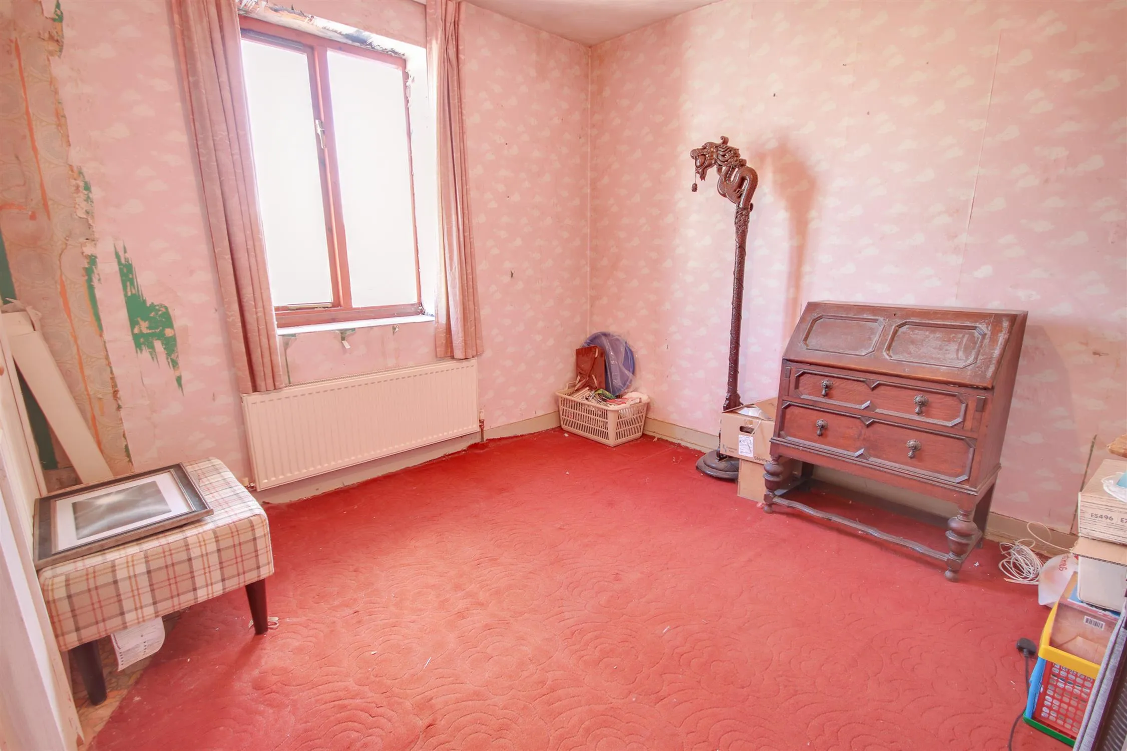 Auction Sale! Cash Buyers Only! Lots Of Potential!, 2 Bedroom Property from Pearsons Estate Agents