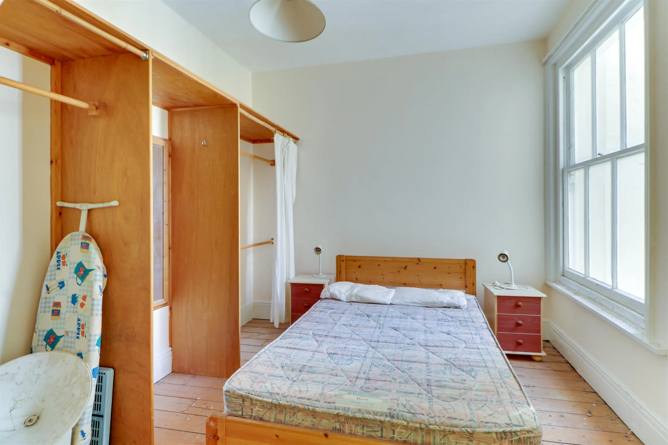 Kent Road, Southsea, 1 Bedroom Property from Pearsons Estate Agents