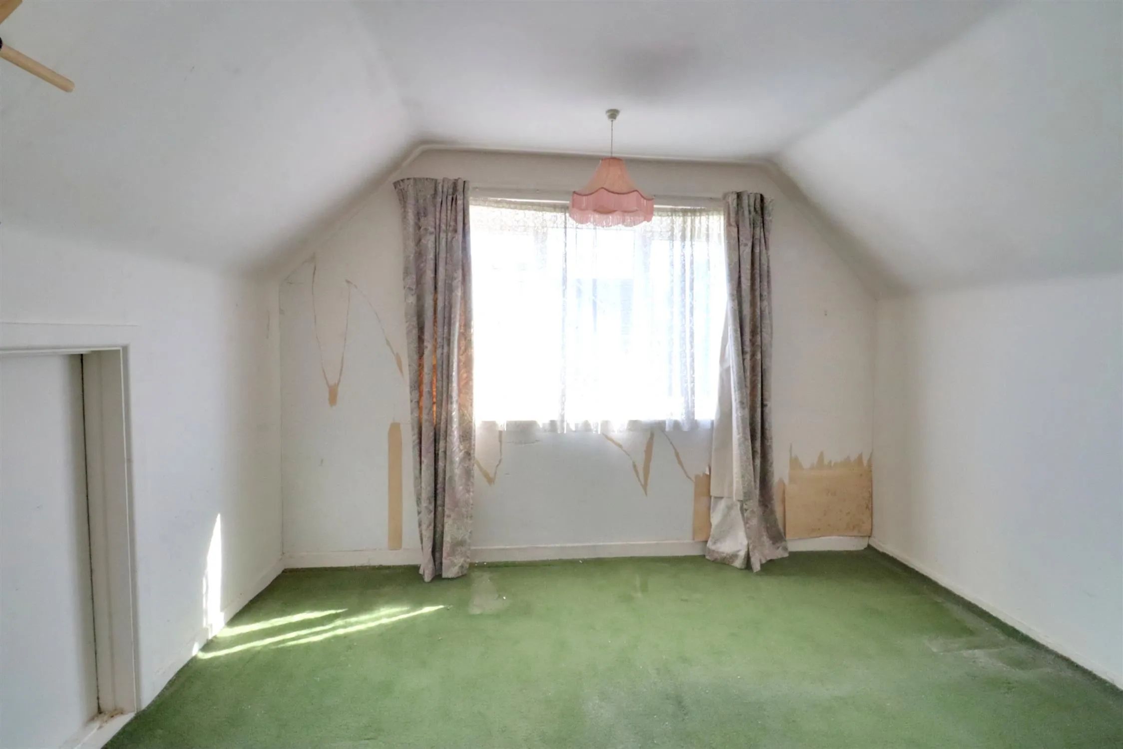 Durley Avenue, Cowplain, 2 Bedroom Property from Pearsons Estate Agents