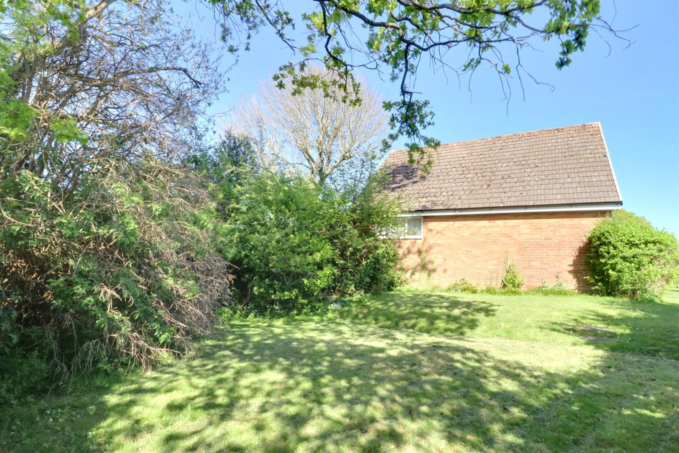 Durley Avenue, Cowplain, 2 Bedroom Property from Pearsons Estate Agents