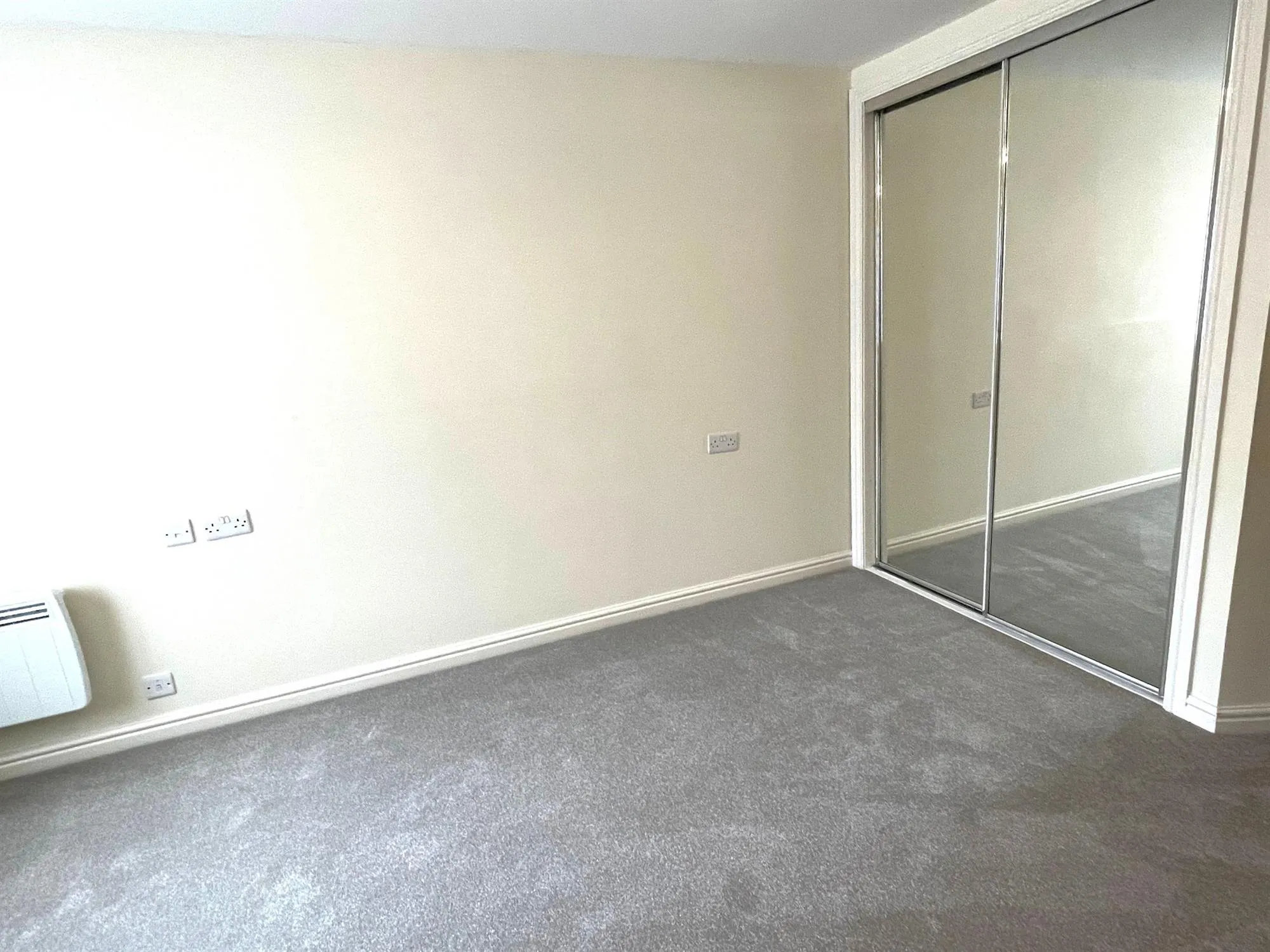 ingford Court, Lymington, 1 Bedroom Property from Pearsons Estate Agents