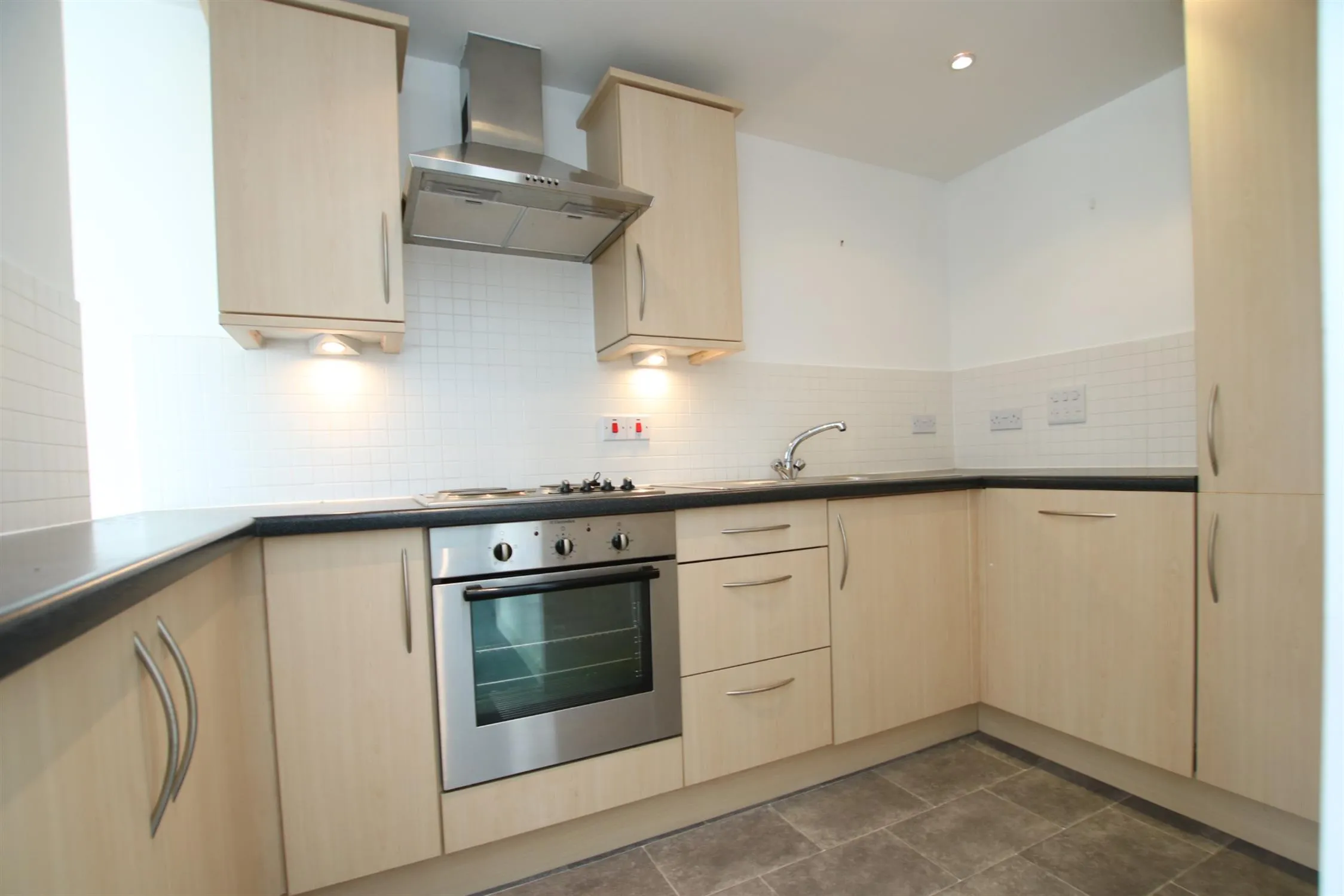Belgarum Place, Staple Gardens, Winchester, 2 Bedroom Property from Pearsons Estate Agents