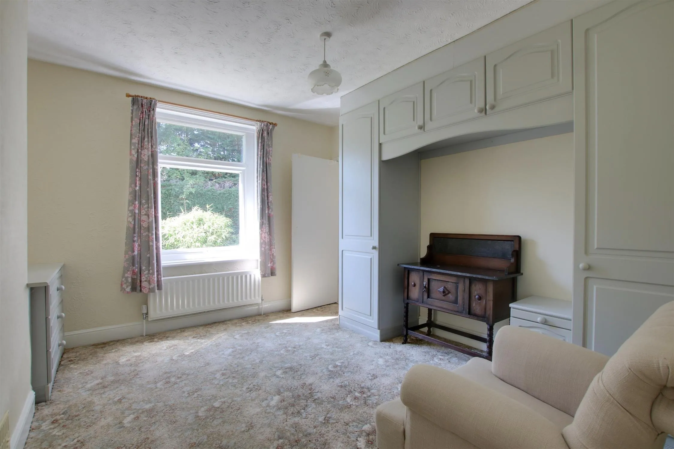 Triangle Lane, Titchfield, Fareham. Auction Guide Price £325,000., 3 Bedroom Property from Pearsons Estate Agents
