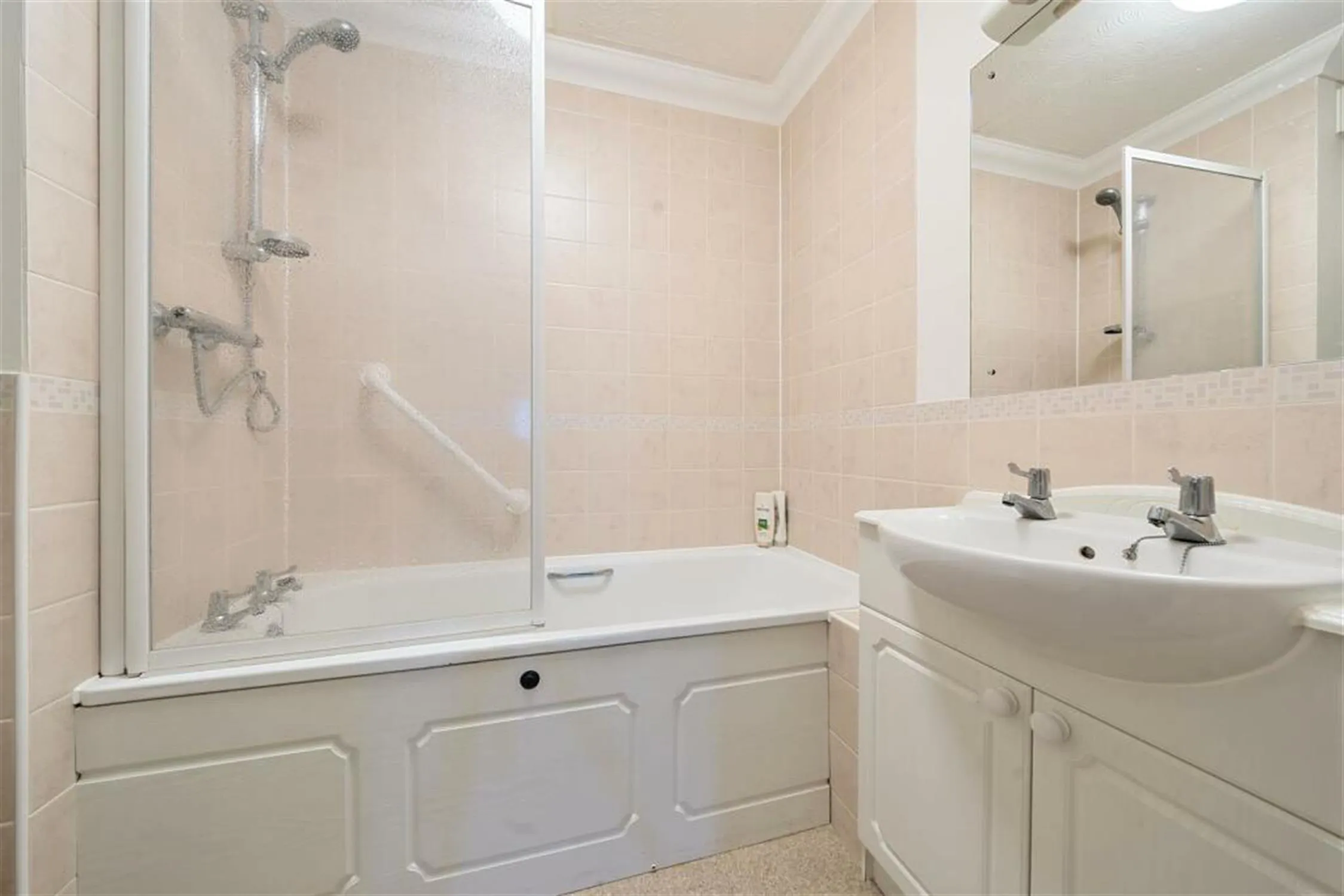 Highfield Lane, Southampton, 2 Bedroom Property from Pearsons Estate Agents