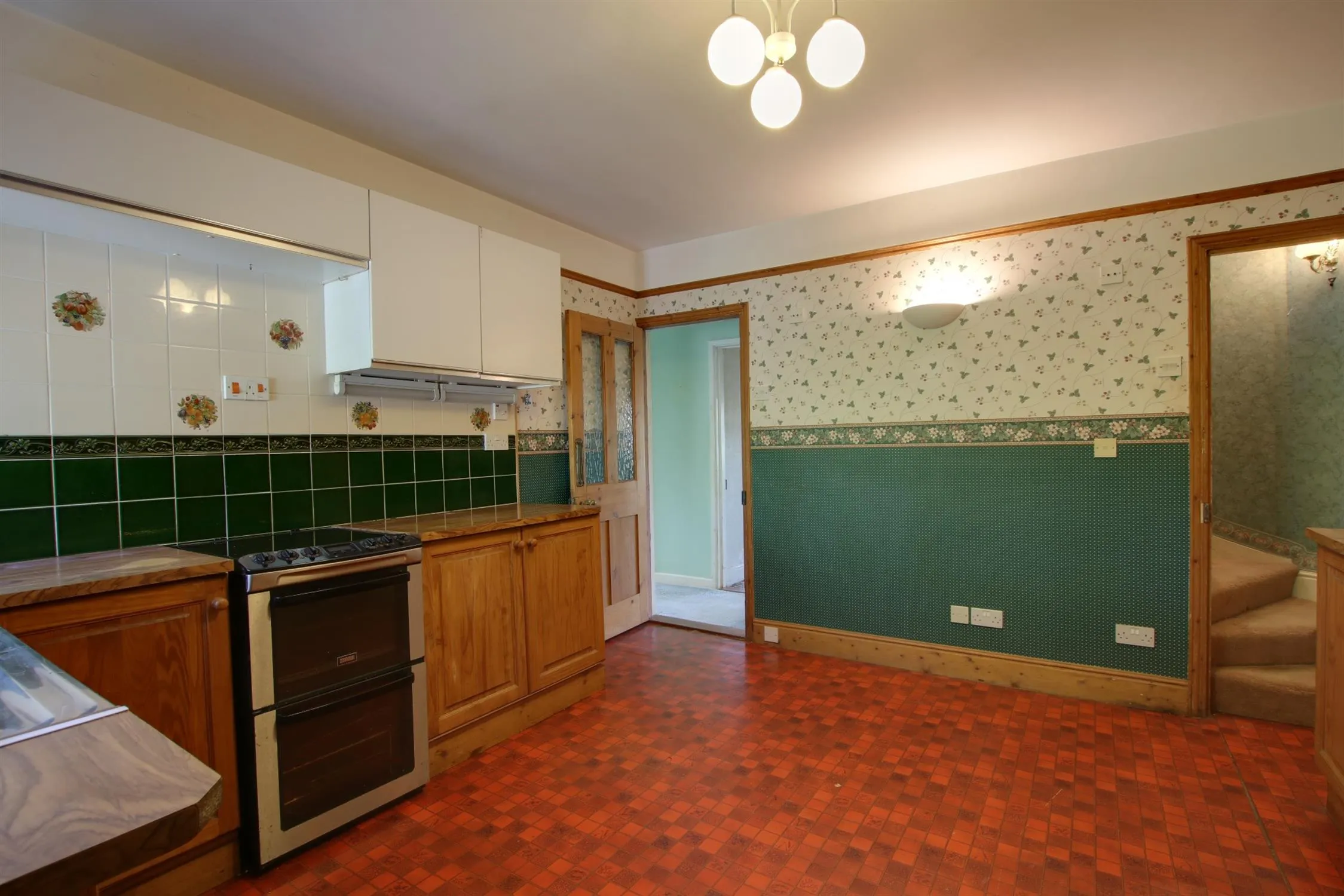 Hill Park Road, Fareham. Auction Guide Price £225,000., 3 Bedroom Property from Pearsons Estate Agents