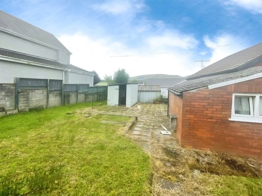 Aberhenwaun Uchaf, Seven Sisters, Neath