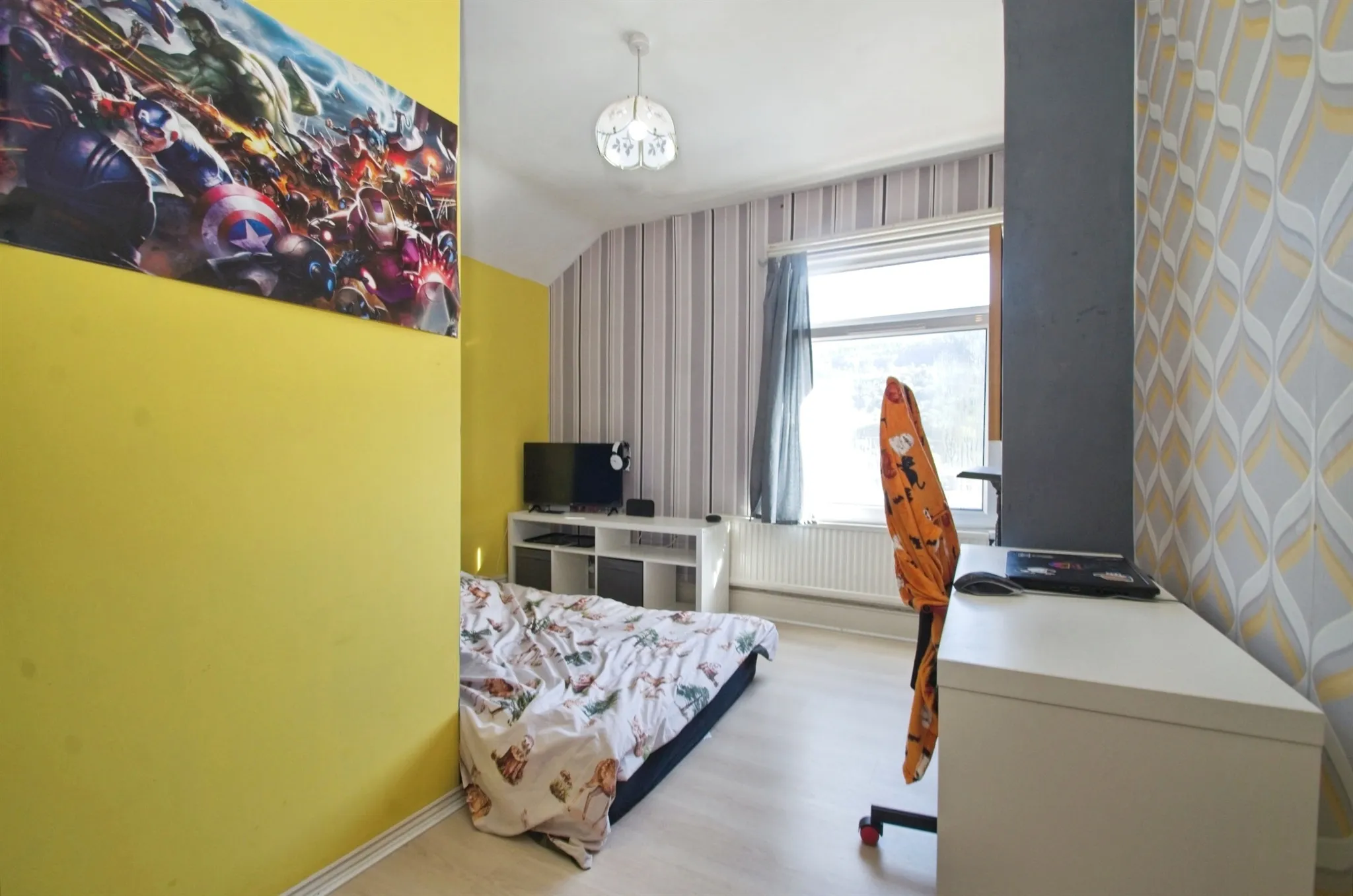 3 bed End of Terrace