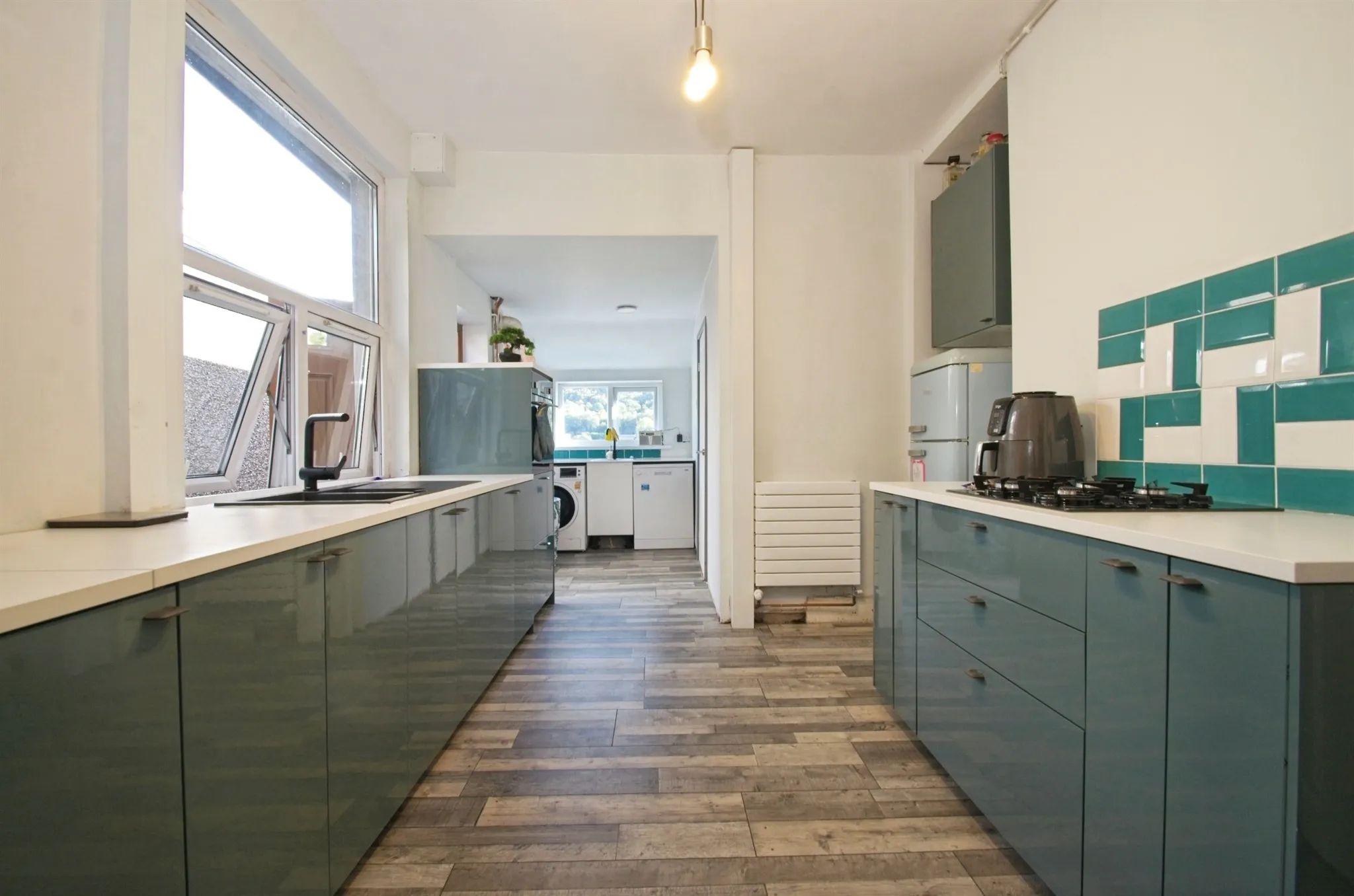 3 bed End of Terrace