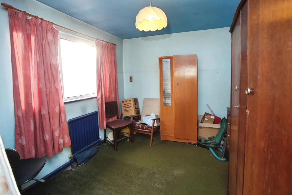 3 bed Terraced