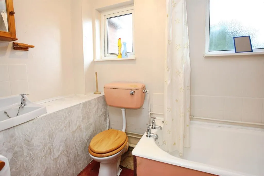 3 bed Terraced
