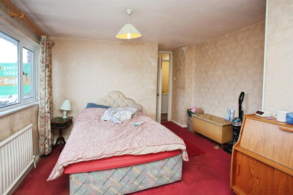 3 bed Terraced