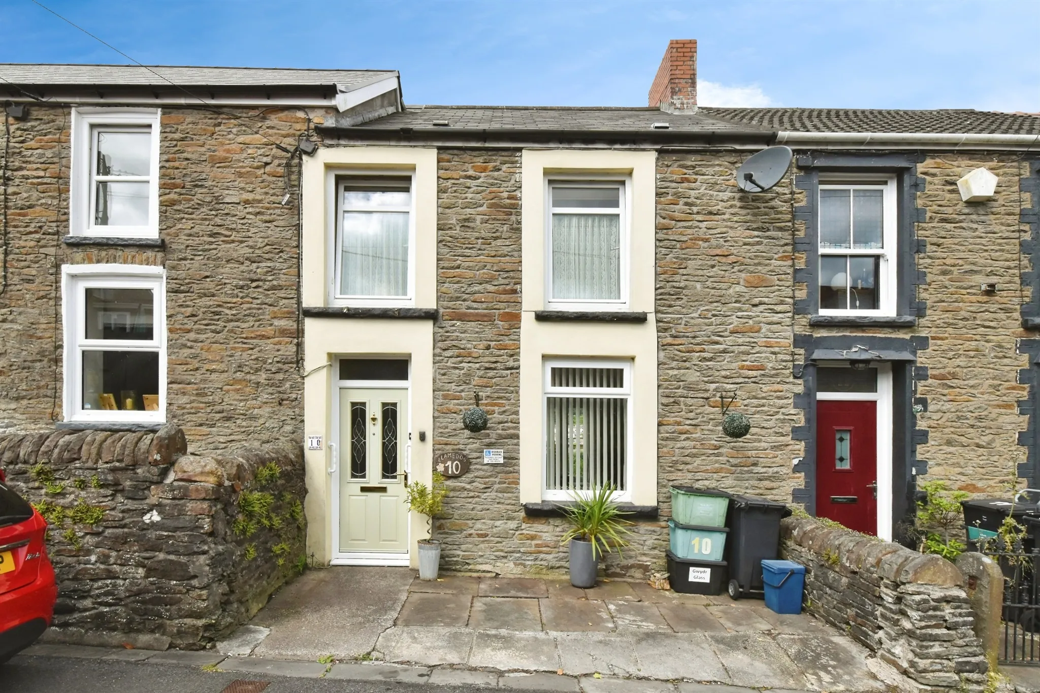 2 bed Terraced