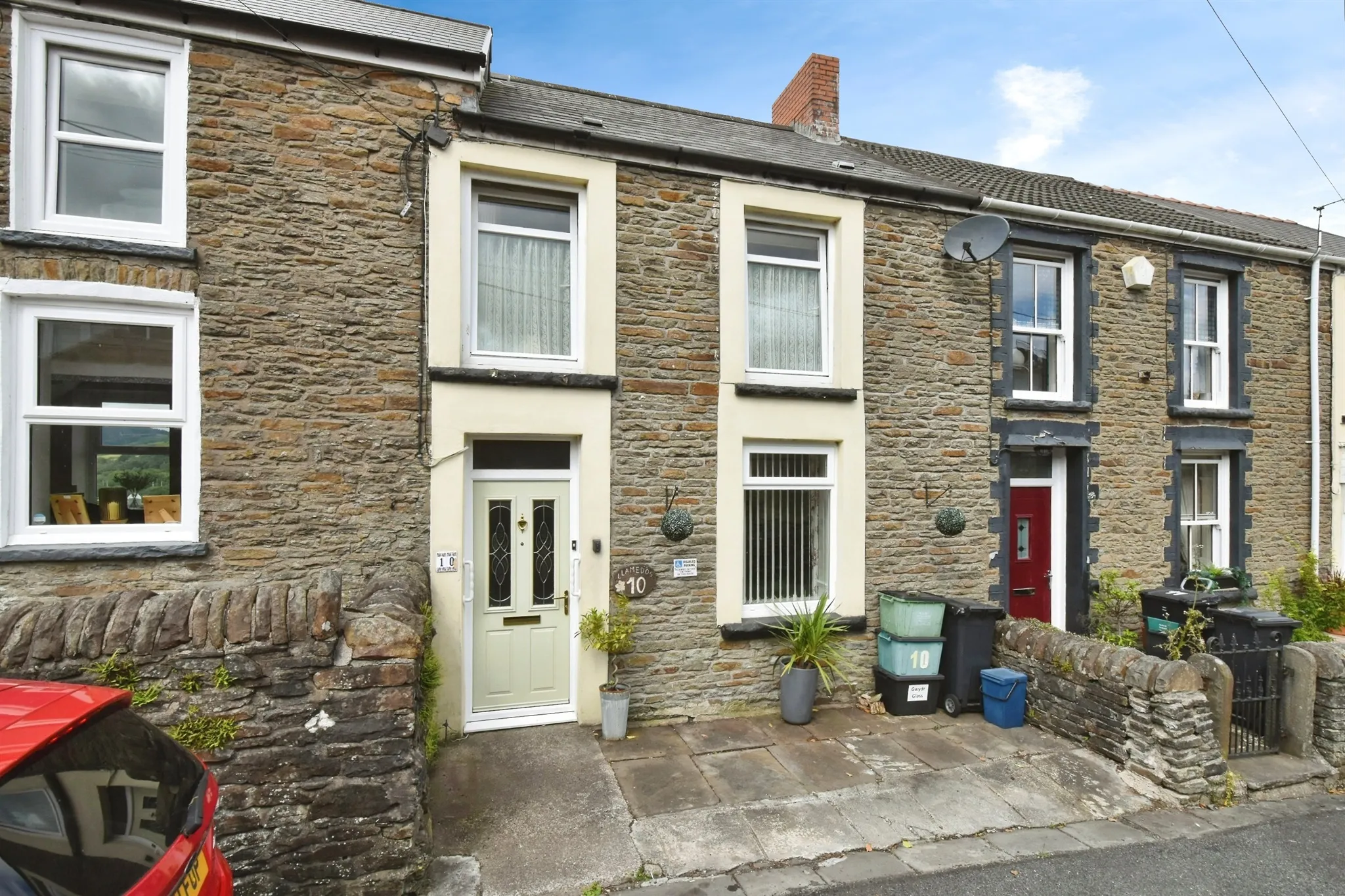 2 bed Terraced
