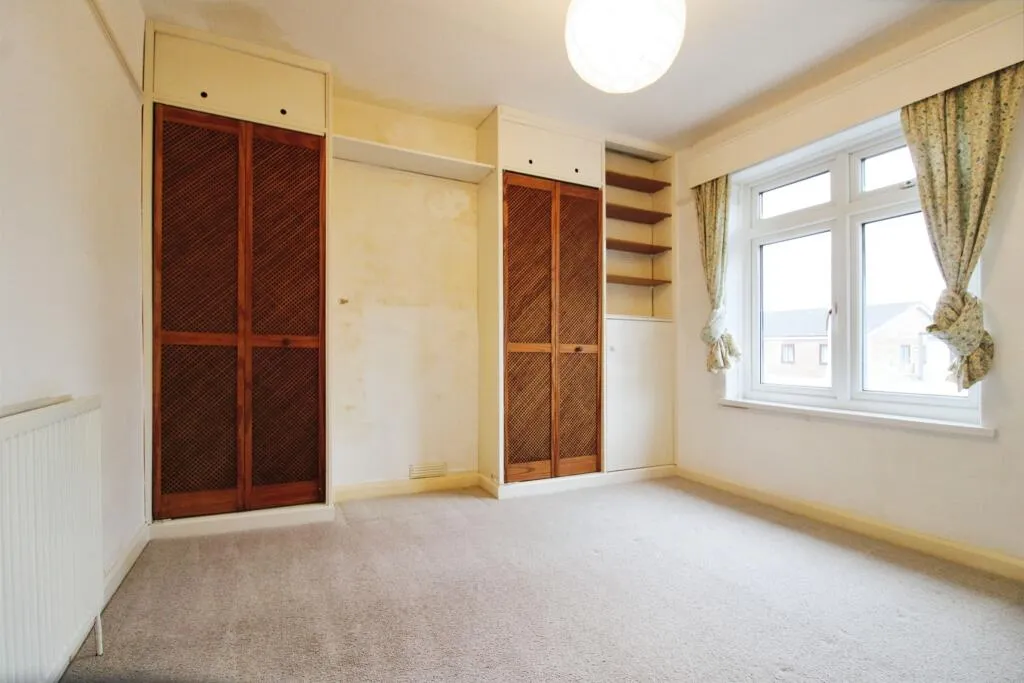 3 bed Semi-Detached