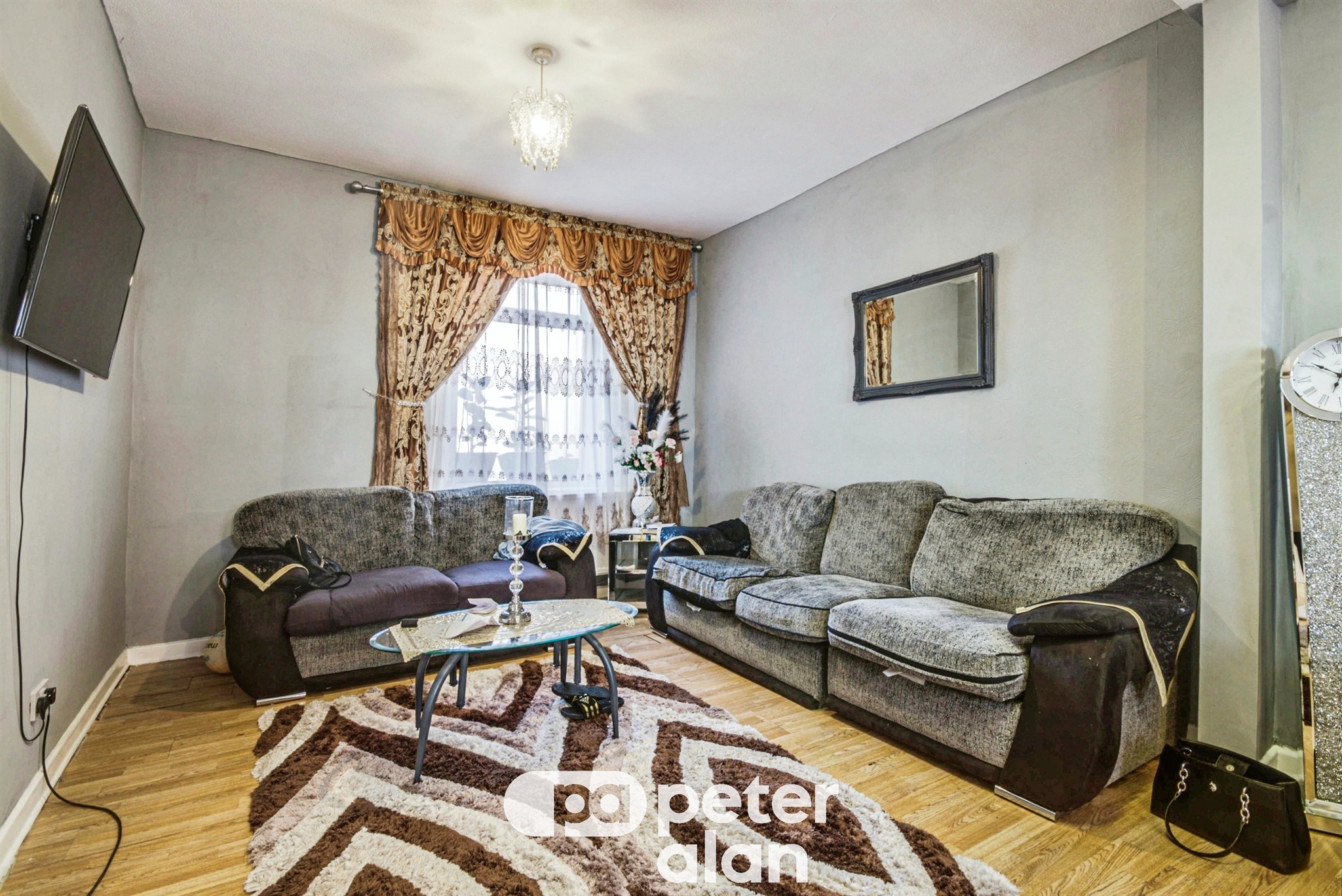 4 bed Terraced