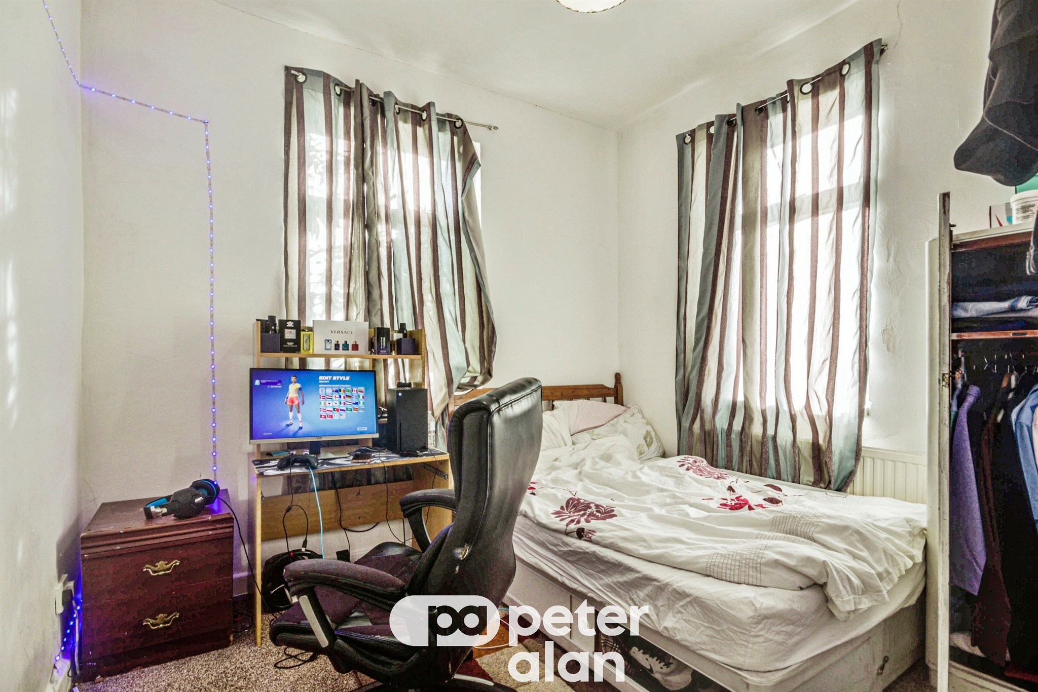 4 bed Terraced