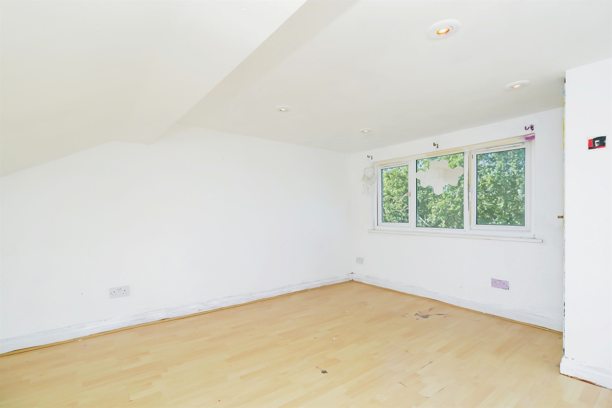 3 bed Terraced