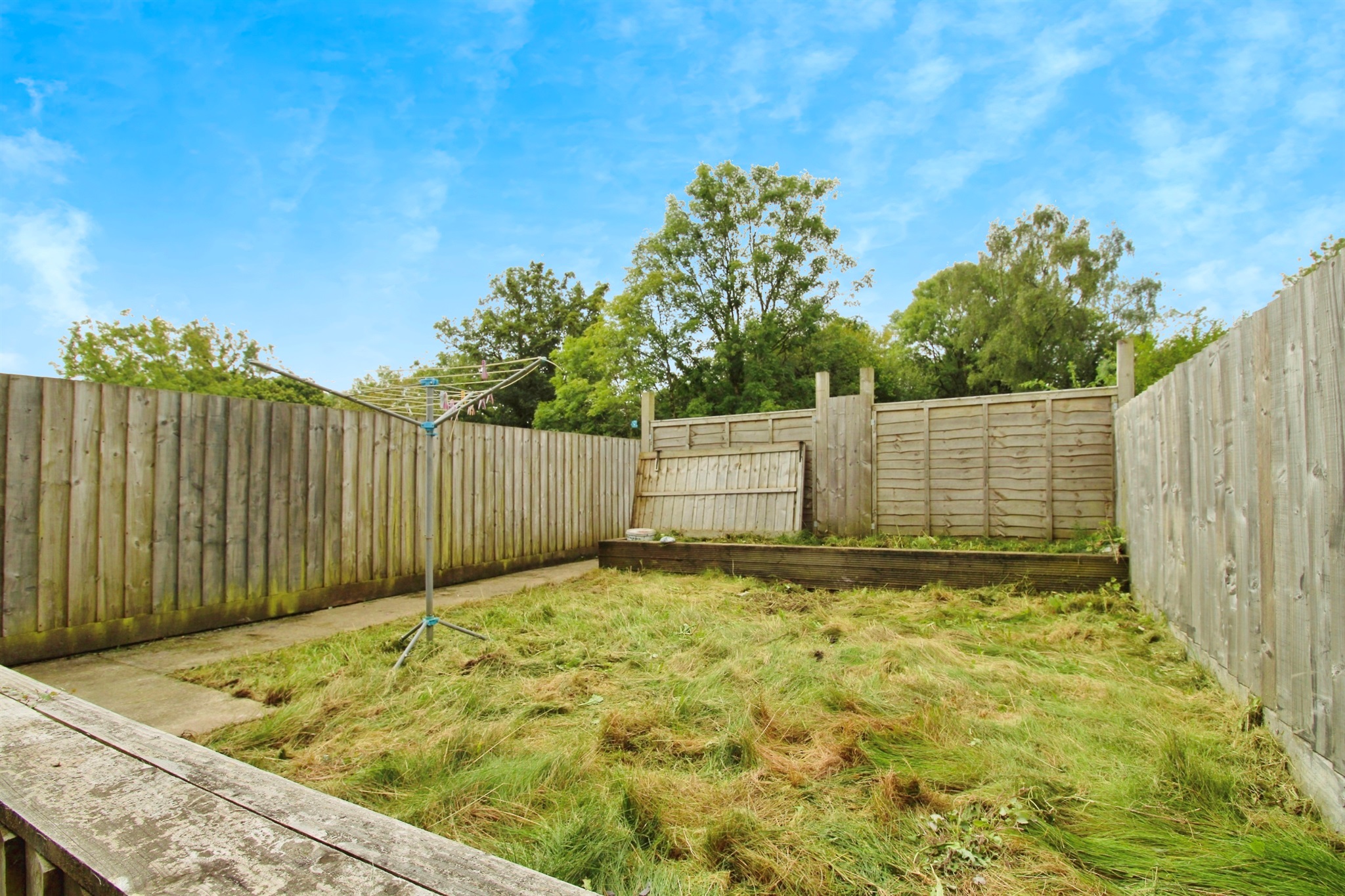3 bed End of Terrace