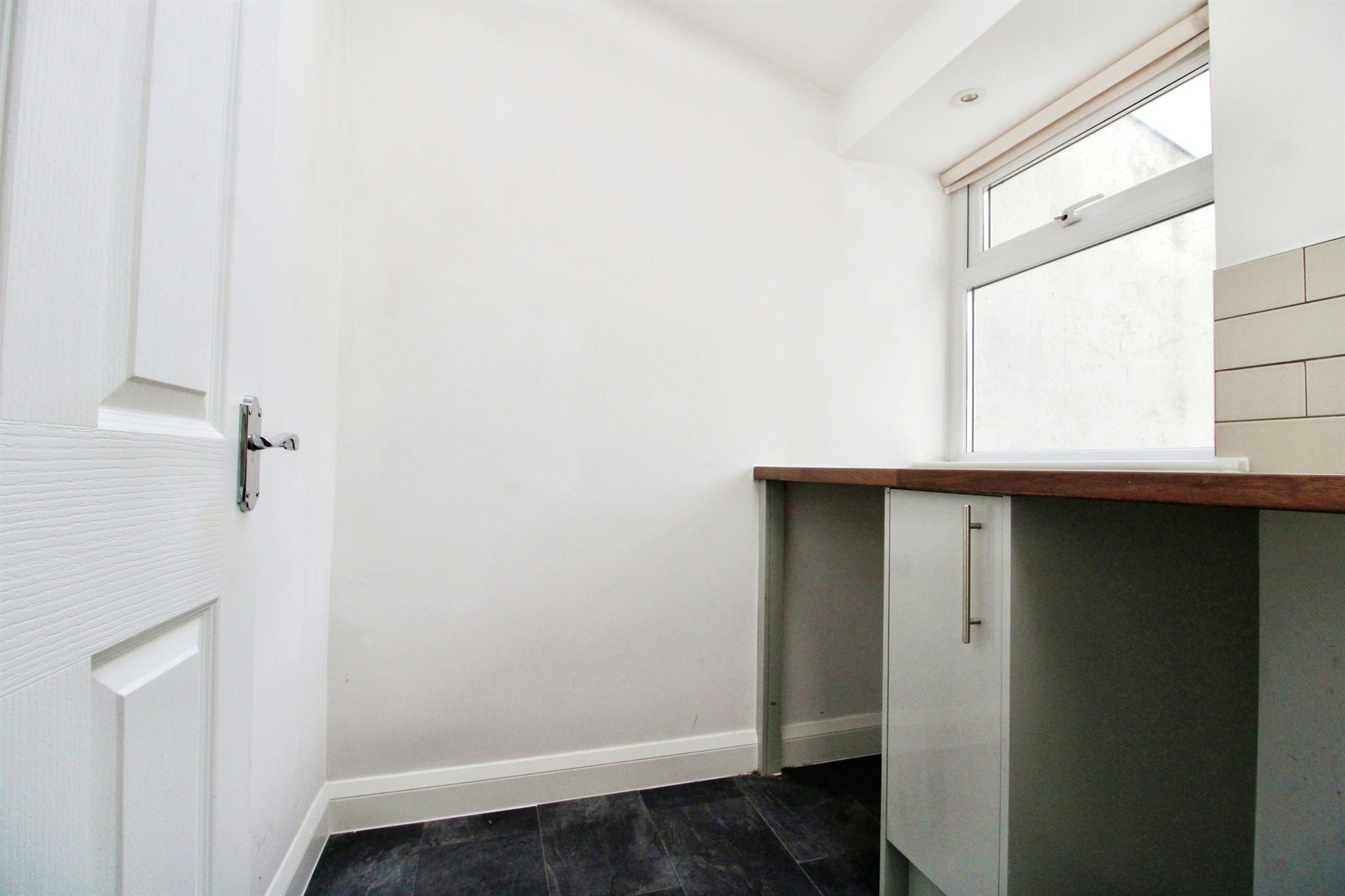 3 bed End of Terrace