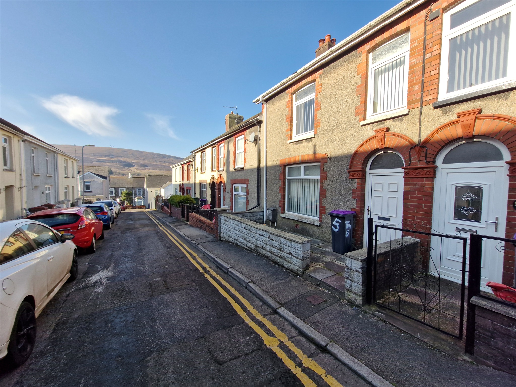 3 bed Terraced