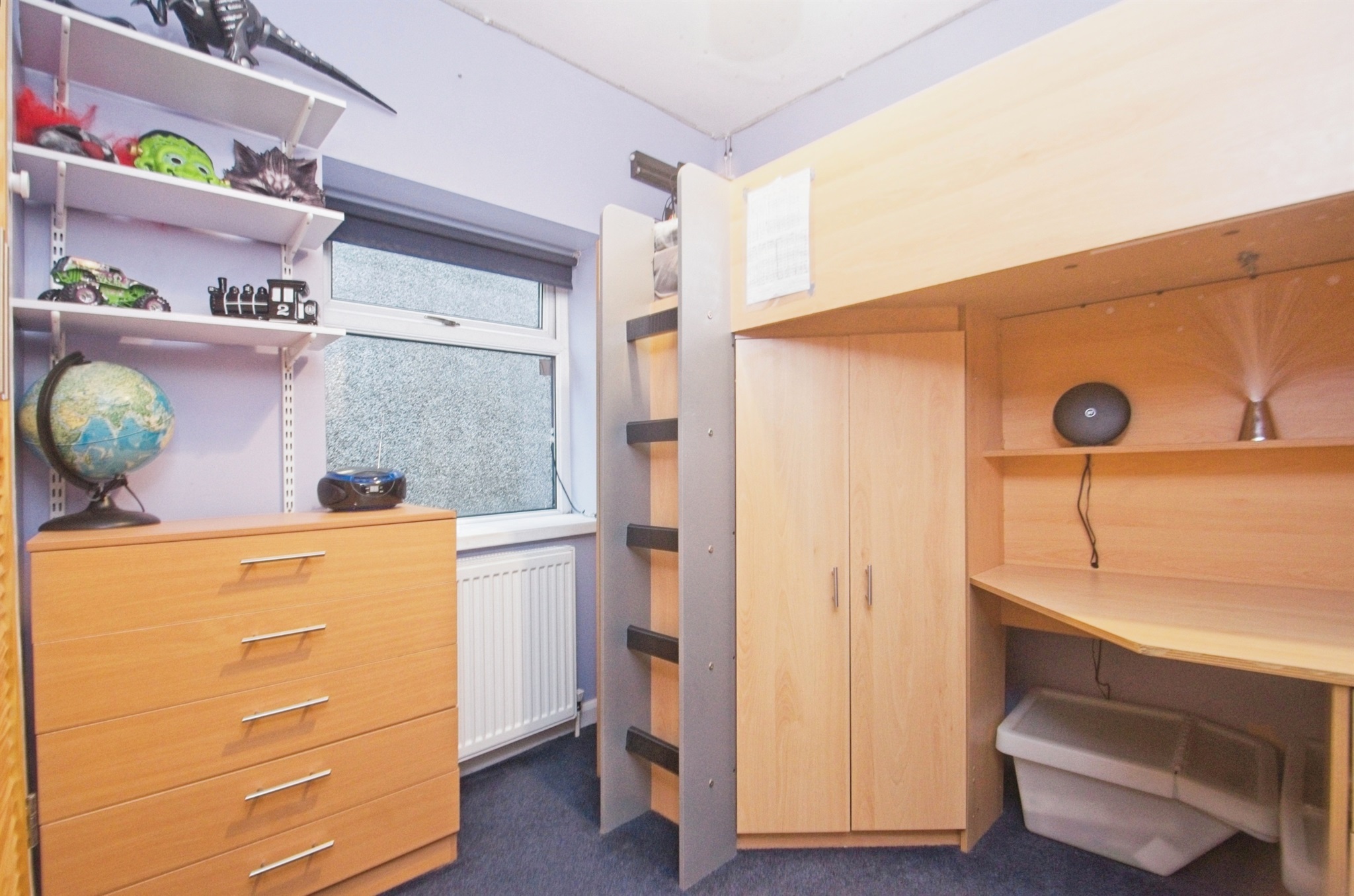 5 bed Semi-Detached