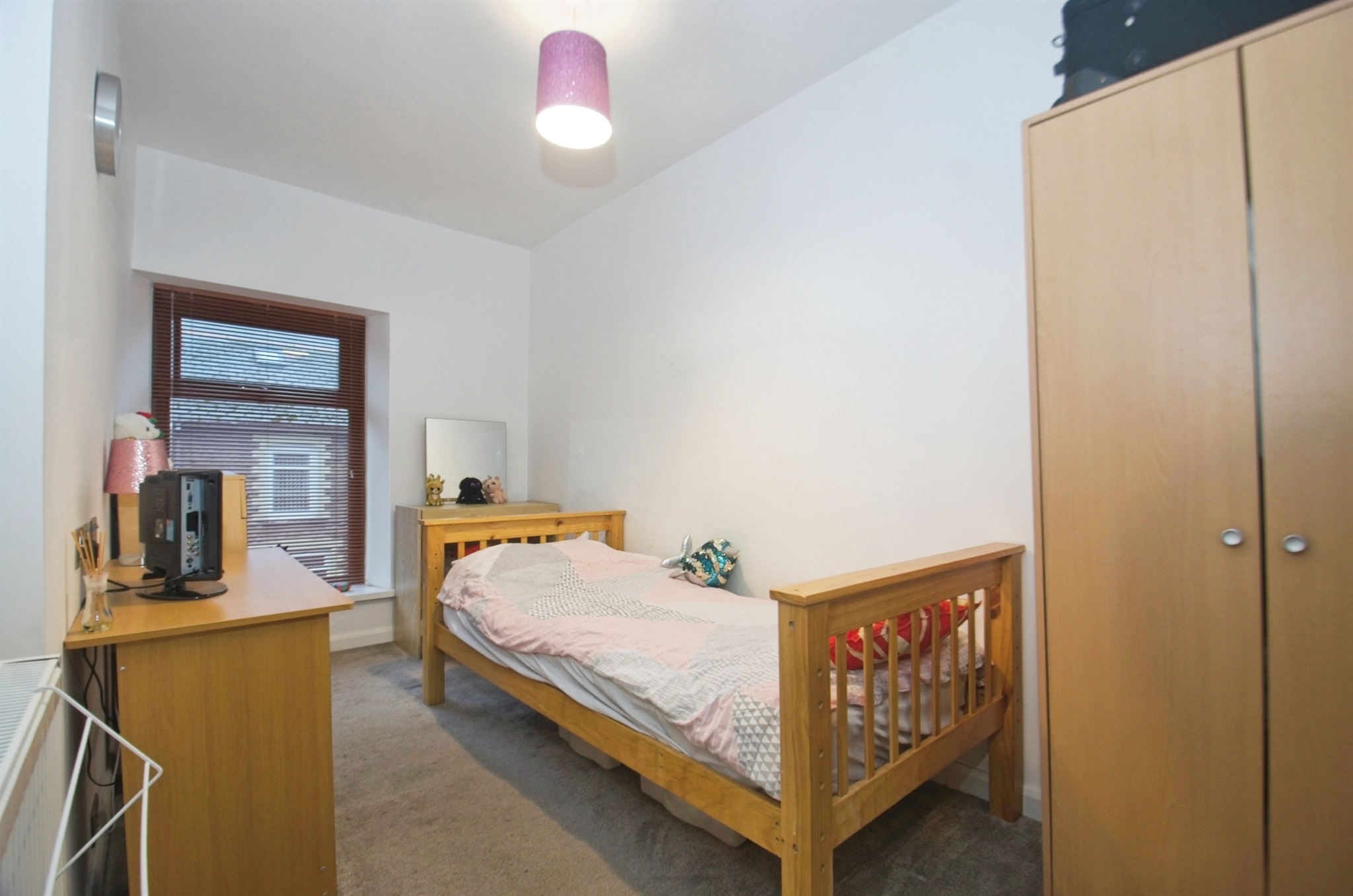 5 bed Semi-Detached
