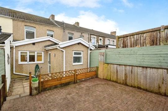 Dynevor Road, Skewen, NEATH