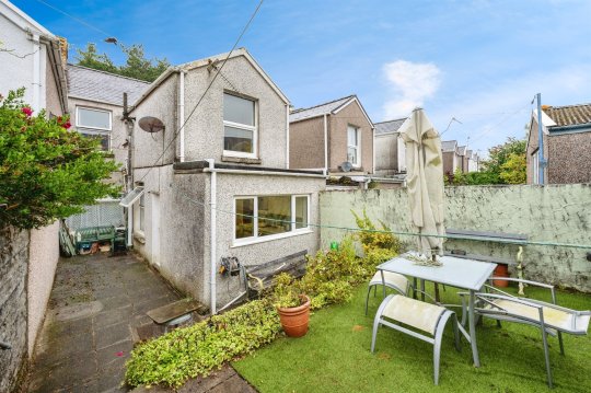 Oakwood Road, Brynmill, Swansea