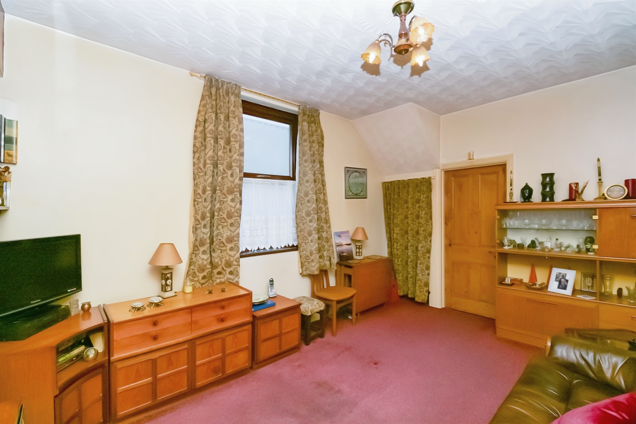 3 bed Terraced
