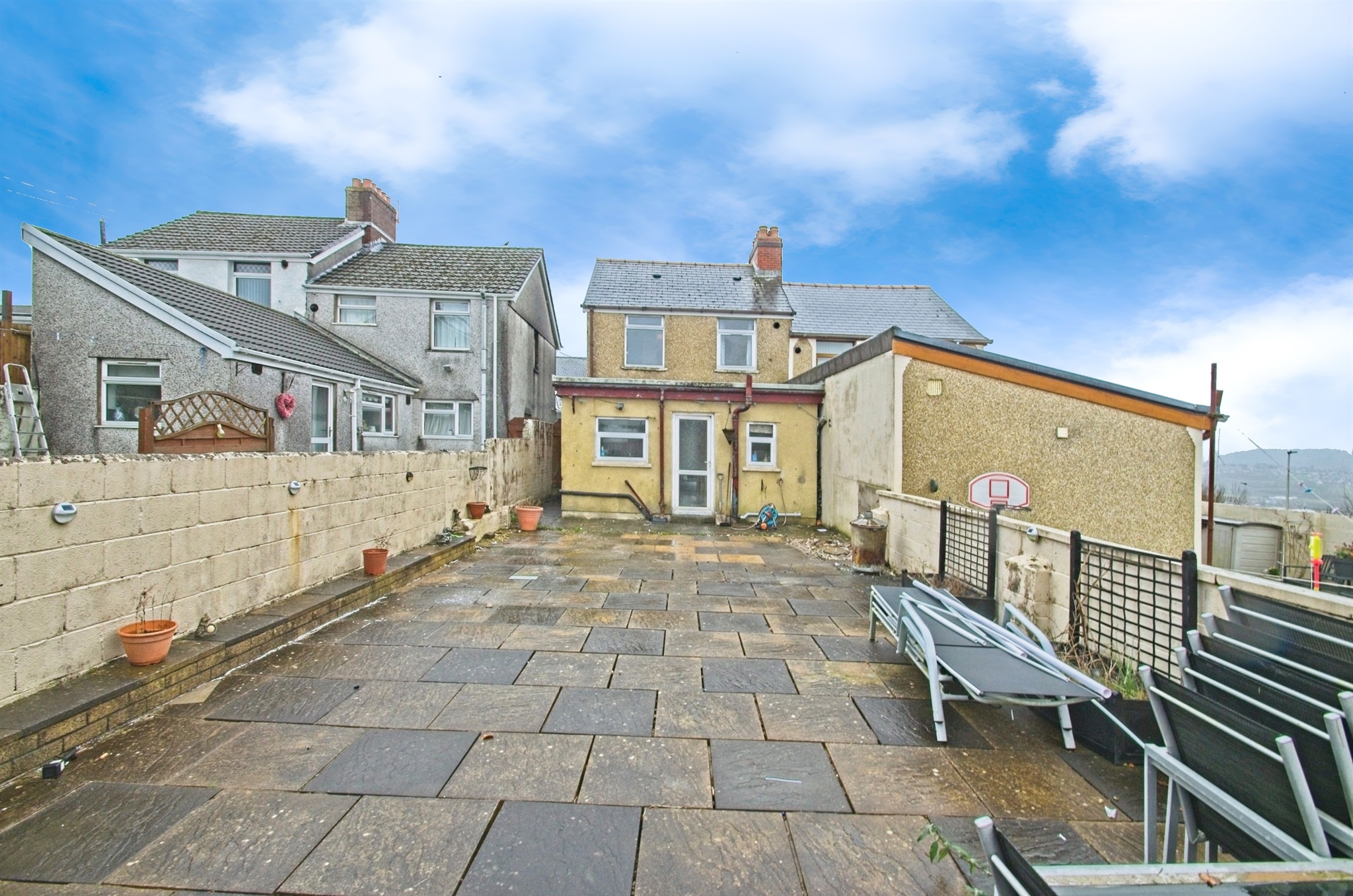 3 bed Semi-Detached