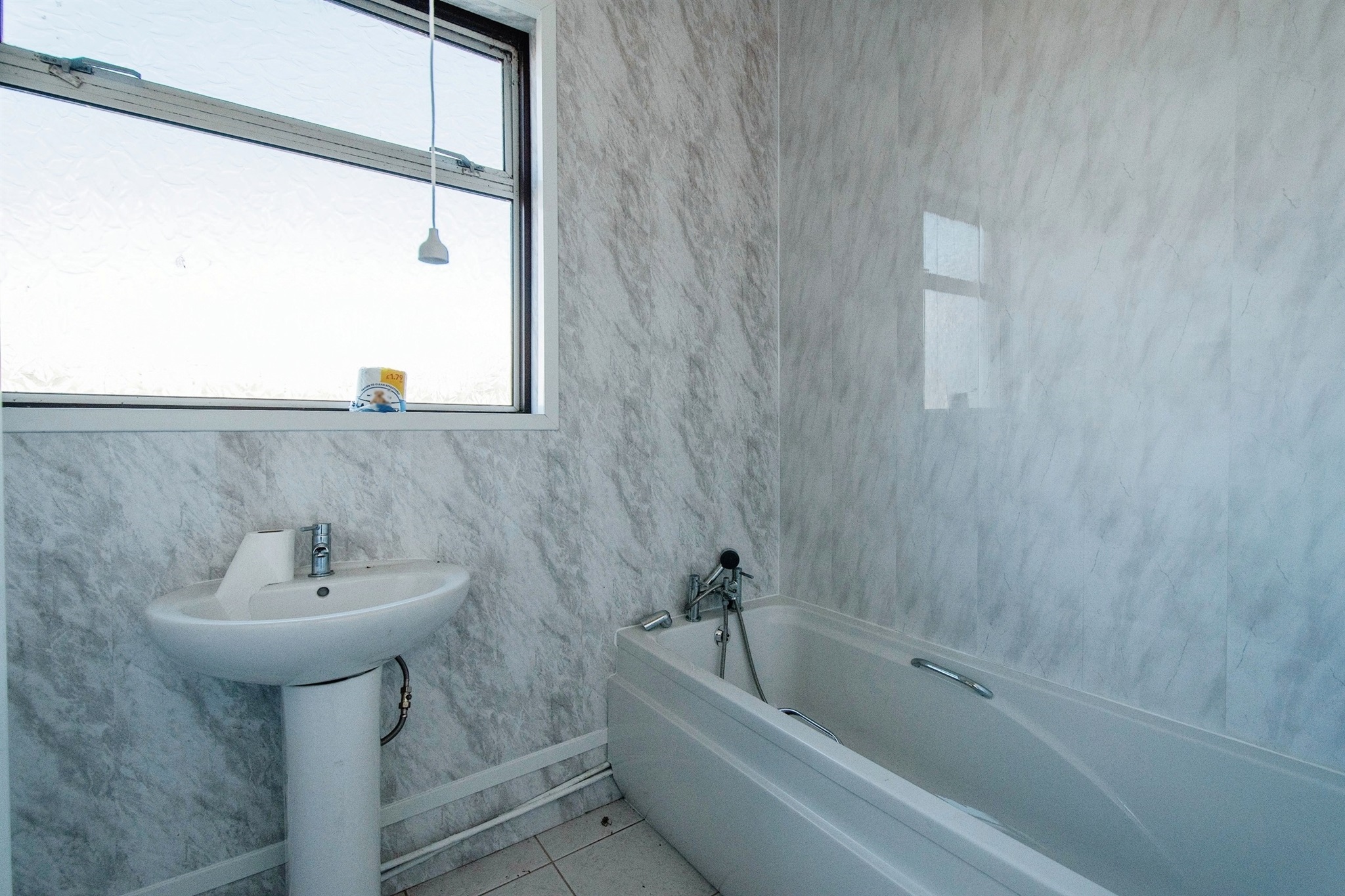 3 bed End of Terrace