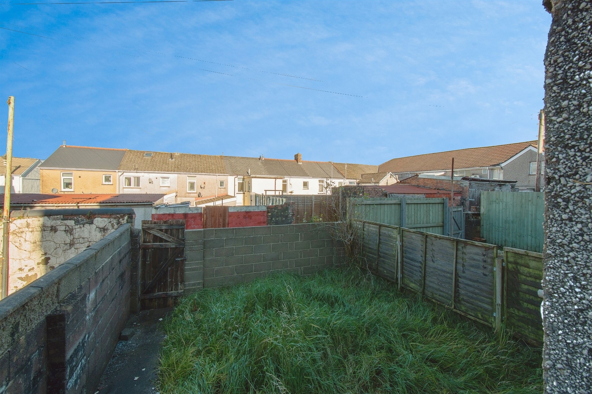 3 bed End of Terrace