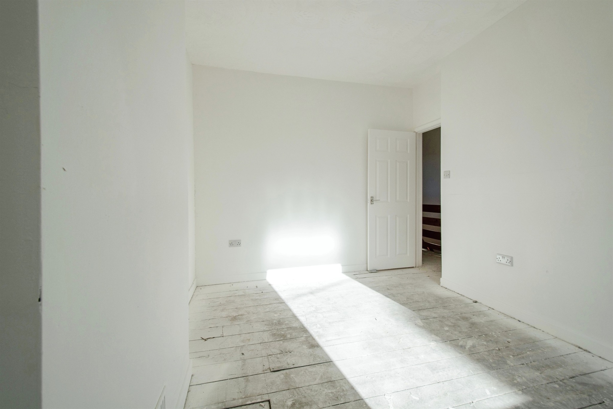 3 bed End of Terrace