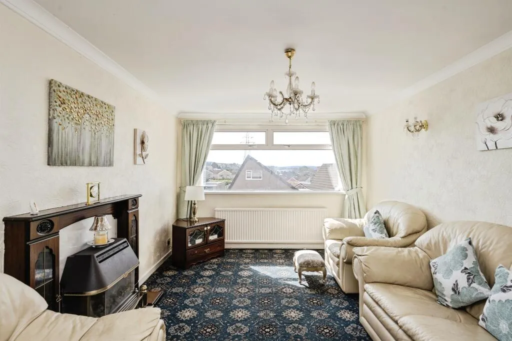 3 bed Semi-Detached Bungalow