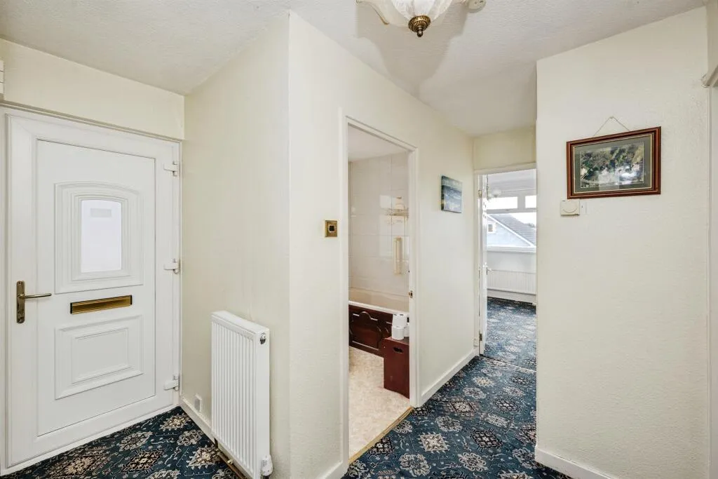 3 bed Semi-Detached Bungalow