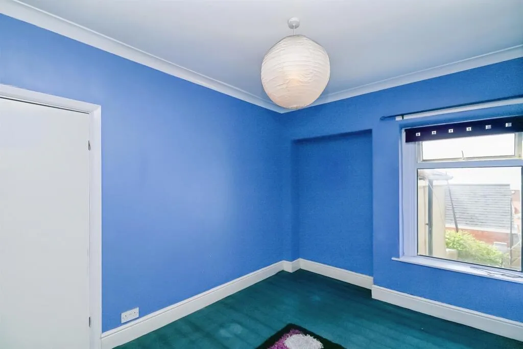 3 bed Terraced
