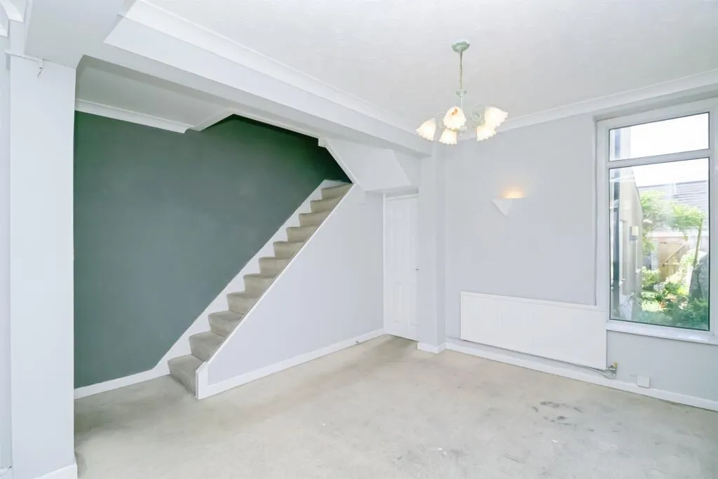 3 bed Terraced