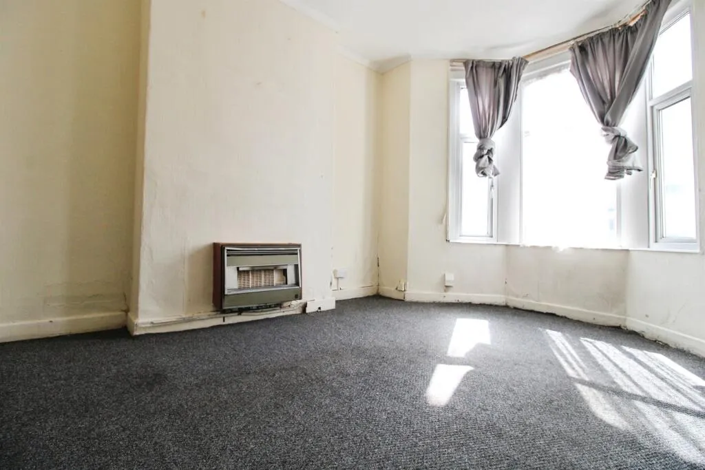 5 bed Terraced