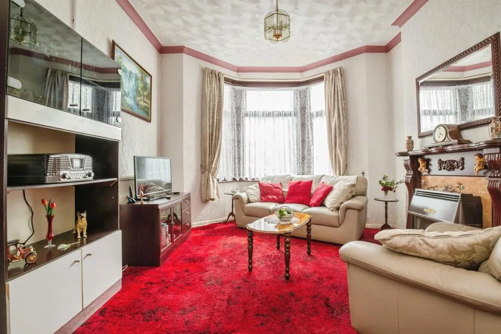 4 bed Terraced
