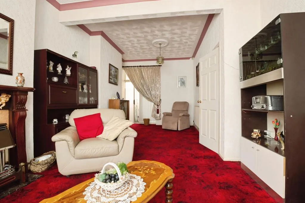 4 bed Terraced