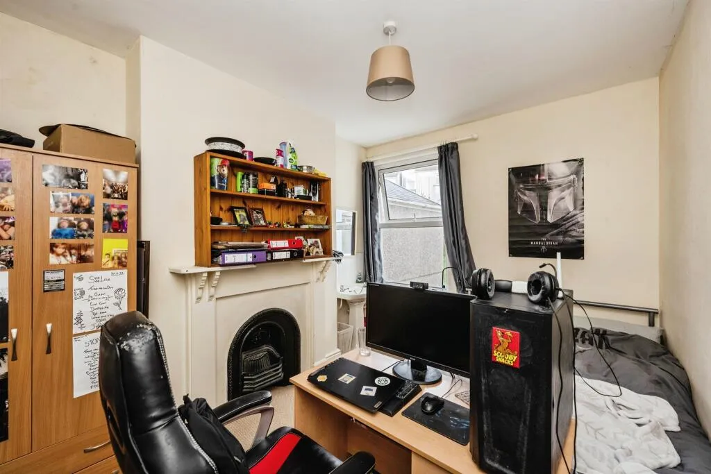 3 bed Terraced