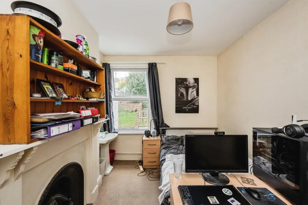 3 bed Terraced
