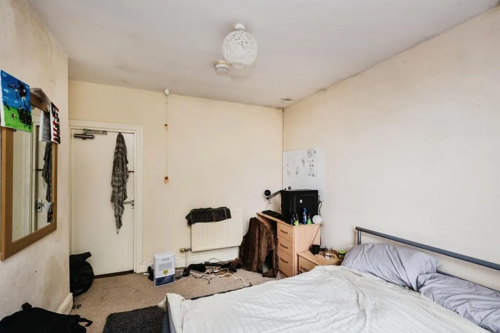 3 bed Terraced