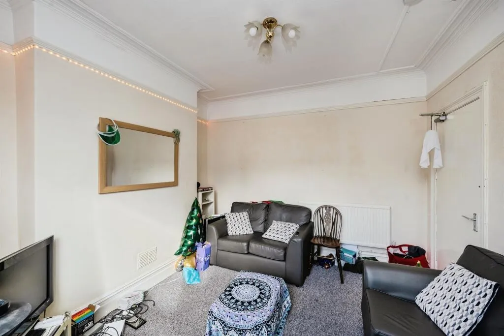 3 bed Terraced