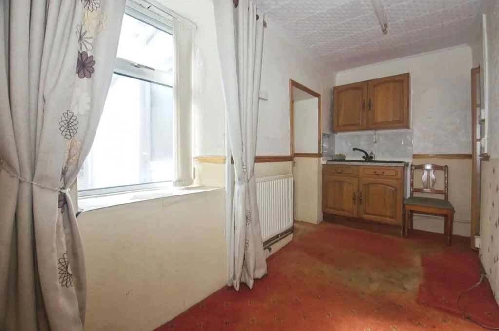 2 bed Terraced