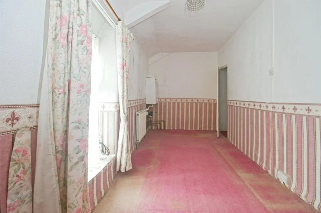 2 bed Terraced