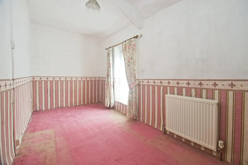 2 bed Terraced