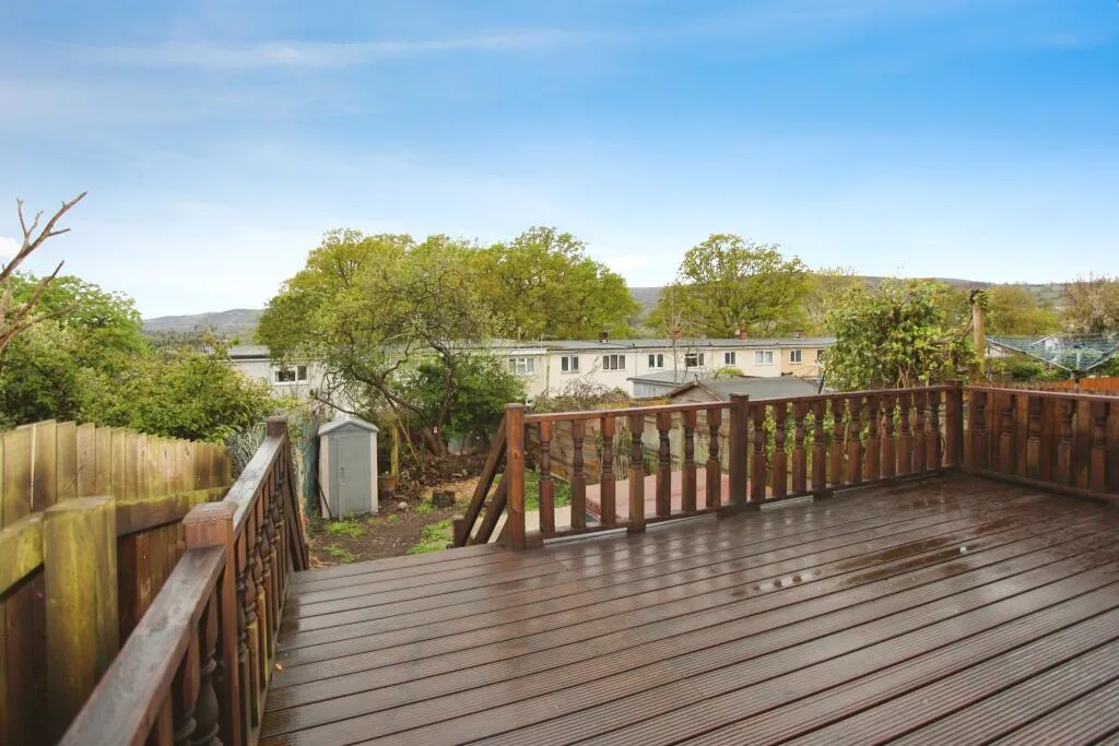 3 bed Terraced