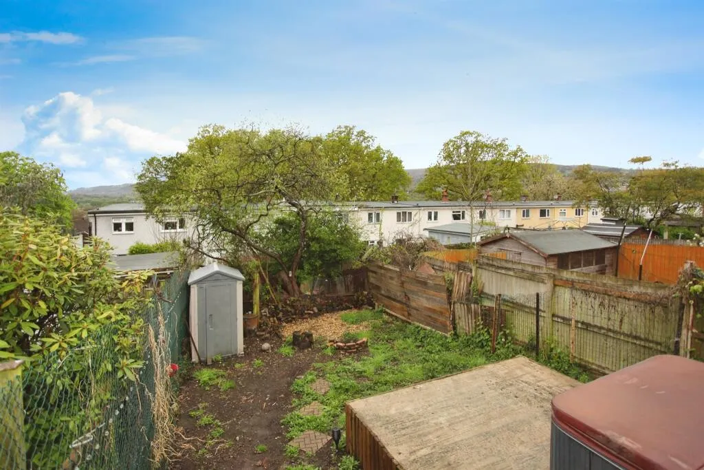 3 bed Terraced