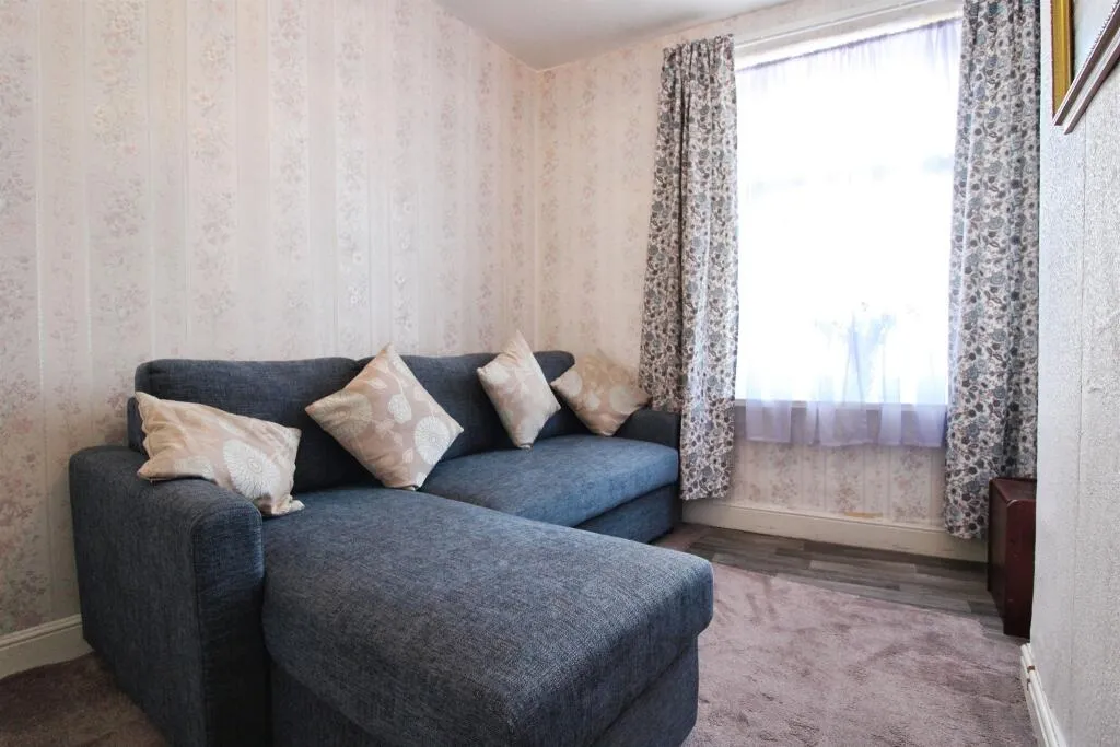 3 bed Terraced